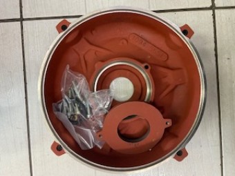 TAMPA DIANTEIRA WEG 180 PARA ROLAMENTO 311 COM VEDAÇÃO TIPO V RING LINHA W21 E W22 COM ANEL  DE FIXAÇÃO E SEM GRAXEIRA