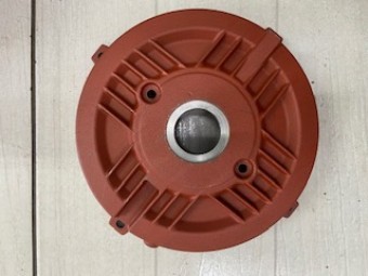 TAMPA DIANTEIRA 160 PARA ROLAMENTO 309 COM VEDAÇÃO TIPO V RING LINHA W21 COM ANEL  DE FIXAÇÃO E SEM GRAXEIRA