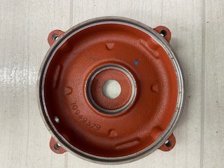 TAMPA DIANTEIRA WEG 80 PARA ROLAMENTO 204 COM VEDAÇÃO TIPO V RING LINHA W21 E W22